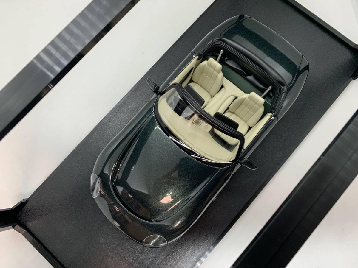 ミニカー 104-021 Cult 1/18 TVR Griffith green Cult Scale Models 1:18 TVR Griffith Cabrio year 1991 - 1993